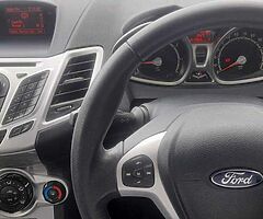 2012 Ford Fiesta - Image 5/8