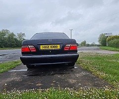 2001 Mercedes-Benz E-Class - Image 4/8