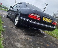 2001 Mercedes-Benz E-Class - Image 6/8