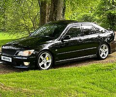 2000 Lexus IS 200