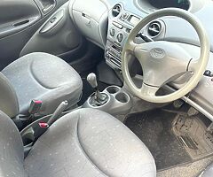 2000 yaris (1 owner from new) READ ADD - Image 5/10