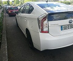Toyota prius 2013 (1.8)
