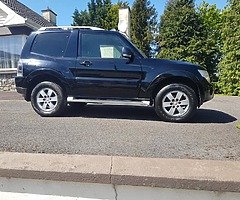 07 mitsubishi pajero swb NEW DOE manual 4x4 low milage - Image 5/10