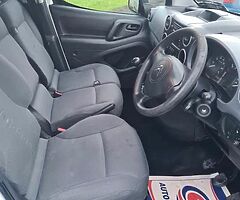 141 CITROEN BERLINGO PARTNER - Image 7/9