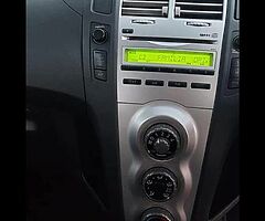 Toyota yaris 2006 manual 1.0L petrol