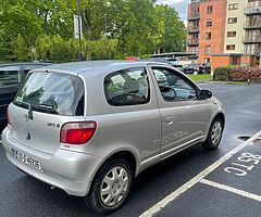 2000 yaris (1 owner) €750 last price