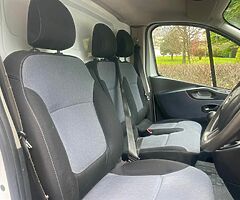 2016 Opel vavaro - Image 10/10