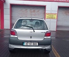 2002 toyota yaris