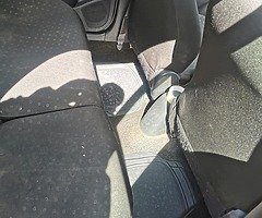 Toyota yaris - Image 7/8