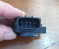 Wanted tps sensor 22633AA161