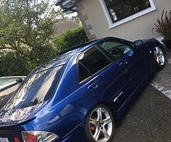 Lexus is200 03 se