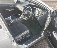 Honda civic 1.3 petrol LOV MILAGE - Image 9/10