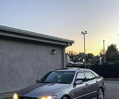 Is200