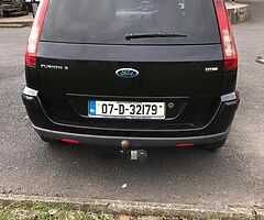 Ford Fusion - Image 4/7