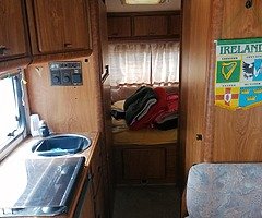 Hymer camper - Image 5/10