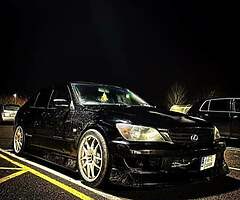 2001 Lexus IS 200