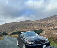 2001 Lexus IS 200