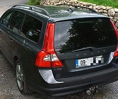 2009 Volvo V70 2.0f for breaking only also buying all make and models of end of life vehicles