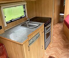 Lunar Freelander 4 Berth Fixed Bed Caravan For Sale - Image 6/9