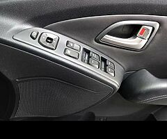 2013 Hyundai ix35 1.7 diesel - Image 7/9