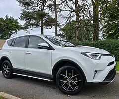2017 Toyota RAV4 2.0 D-4D Icon TSS 5dr - Image 3/10