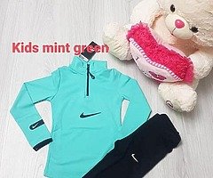 Girls tracksuits €20 - Image 3/4
