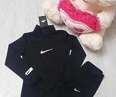 Girls tracksuits €20 - Image 4/4