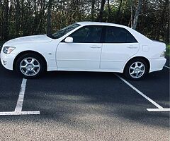 2001 Lexus IS 200