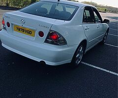 2001 Lexus IS 200 - Image 5/10