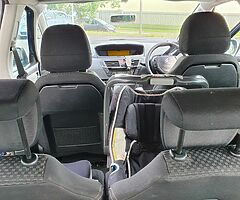 Automatic Citroen C4 2010 7Seater 1.6hdi
Swap for smaller automatic. - Image 9/10