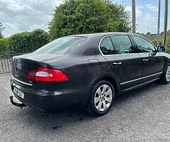 2010 Skoda Superb 1.9 TDI Ambition 5 Speed Manual Transmission - Image 5/9