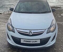 12 Vauxhall Corsa - Image 4/6