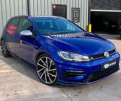 2017 Volkswagen Golf - Image 3/10