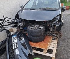 Toyota aygo 2007 for breaking