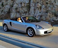 Wanted Mr2 Spyder rear right wheel hub/arm