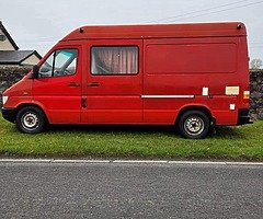 Mercedes Sprinter Campervan - Image 7/10