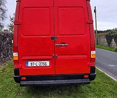 Mercedes Sprinter Campervan - Image 8/10
