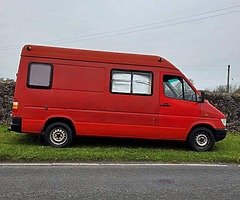 Mercedes Sprinter Campervan - Image 9/10