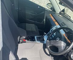 07 Passat for breaking sun roof model - Image 4/5