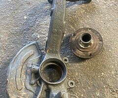 Volkswagen PASSAT B5.5 2002 front wheel hub spindle knuck...