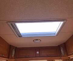 2004 Feetwood Java 4/5 Berth Caravn - Image 8/10