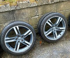 Audi A4 A6 18inch genuine alloy wheels with good tyres for sale