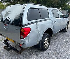 2008 Mitsubishi L200 4 Life .2.5 Did Manual .1 owner .Low miles .Full Logbook .Price 3250euro - Image 5/6