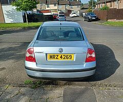 2004 Volkswagen Passat - Image 4/6