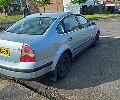 2004 Volkswagen Passat - Image 5/6