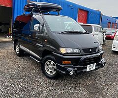2002 Mitsubishi Space Runner