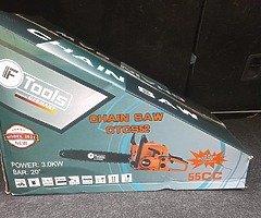BRAND NEW 20" CHAINSAW FOR SALE