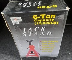 BRAND NEW 6TON JACK STANDS