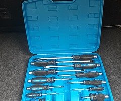 BRAND NEW 12PCS SCREWDRIVER SET 
