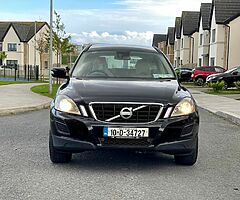 Volvo XC60 , 2.0 diesel . Manual . Lovely Jeep - Image 3/10